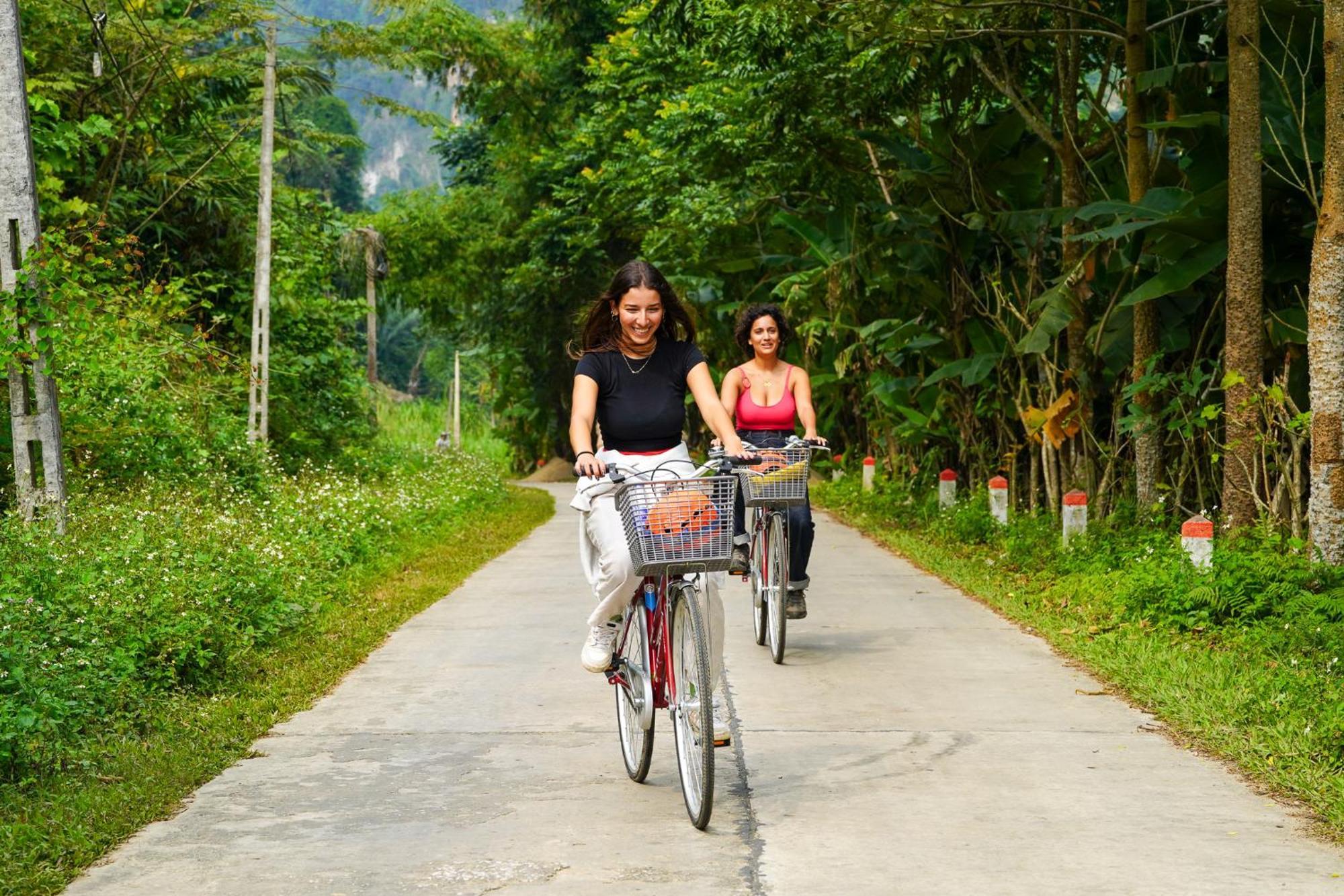 Ba Be Jungle Houses ภายนอก รูปภาพ