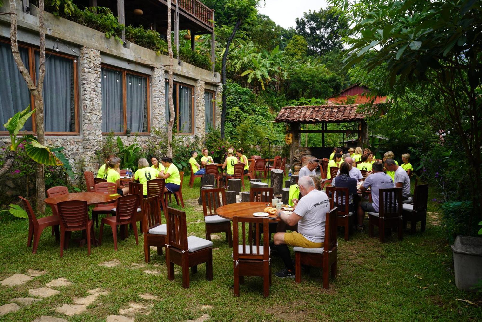 Ba Be Jungle Houses ภายนอก รูปภาพ